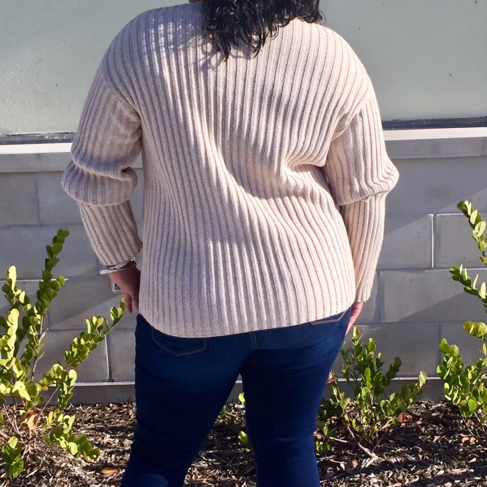 Knitted Sweaters - Picture 6 of 8